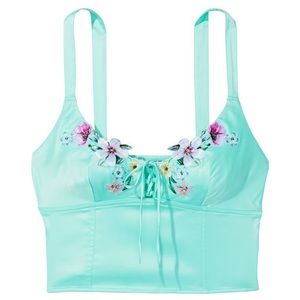 NWT Victoria’s Secret crop